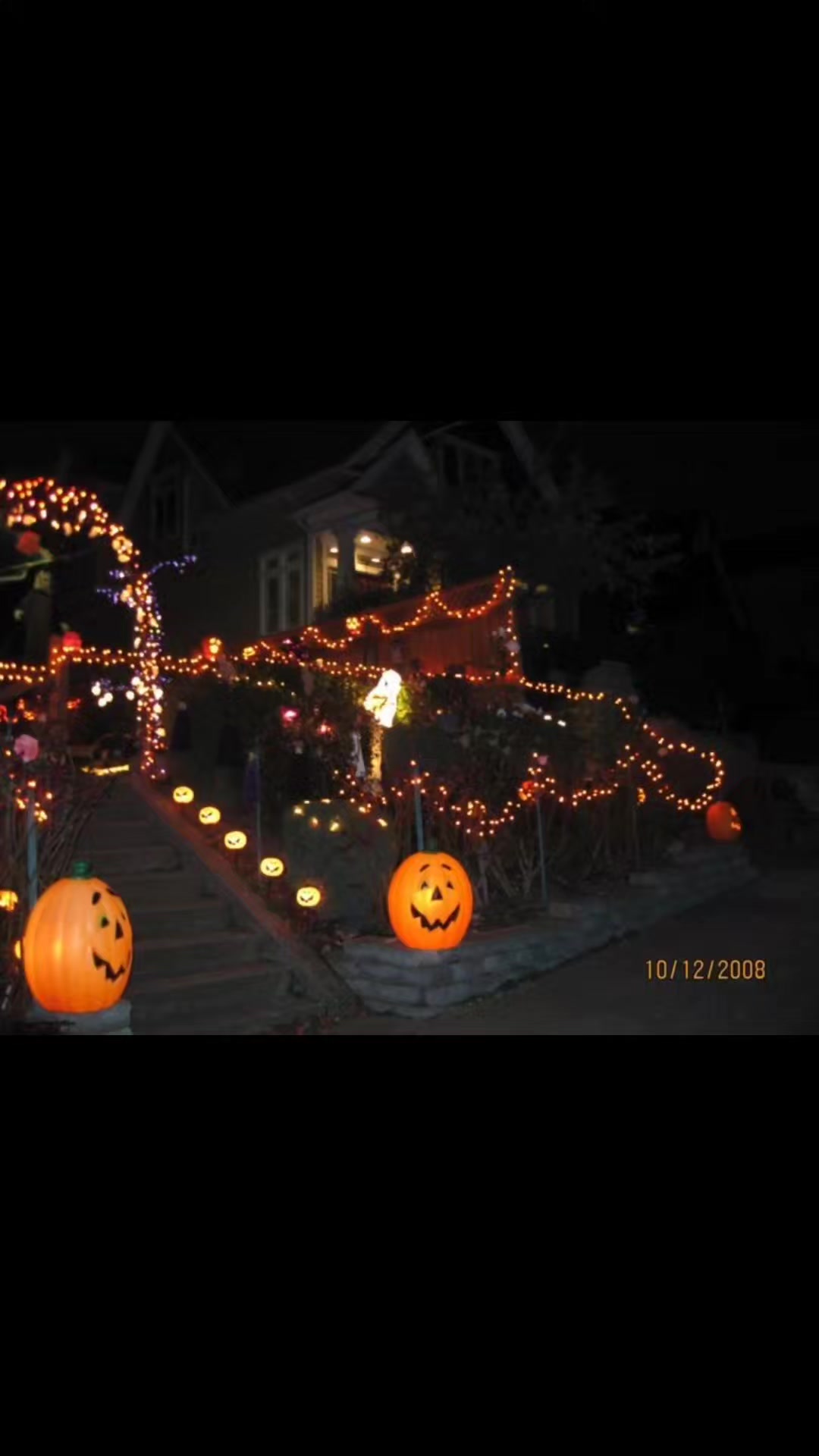 @FrightToFestive