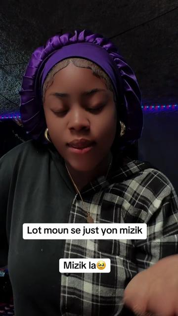 @𝓛𝓪𝔂𝓸𝓾𝔂𝓸𝓾⭐️🧘♀️🖤