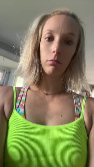 @SheBurps