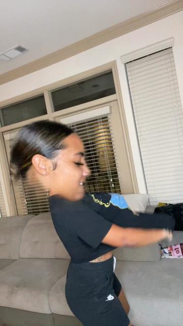 @Ari 🫧