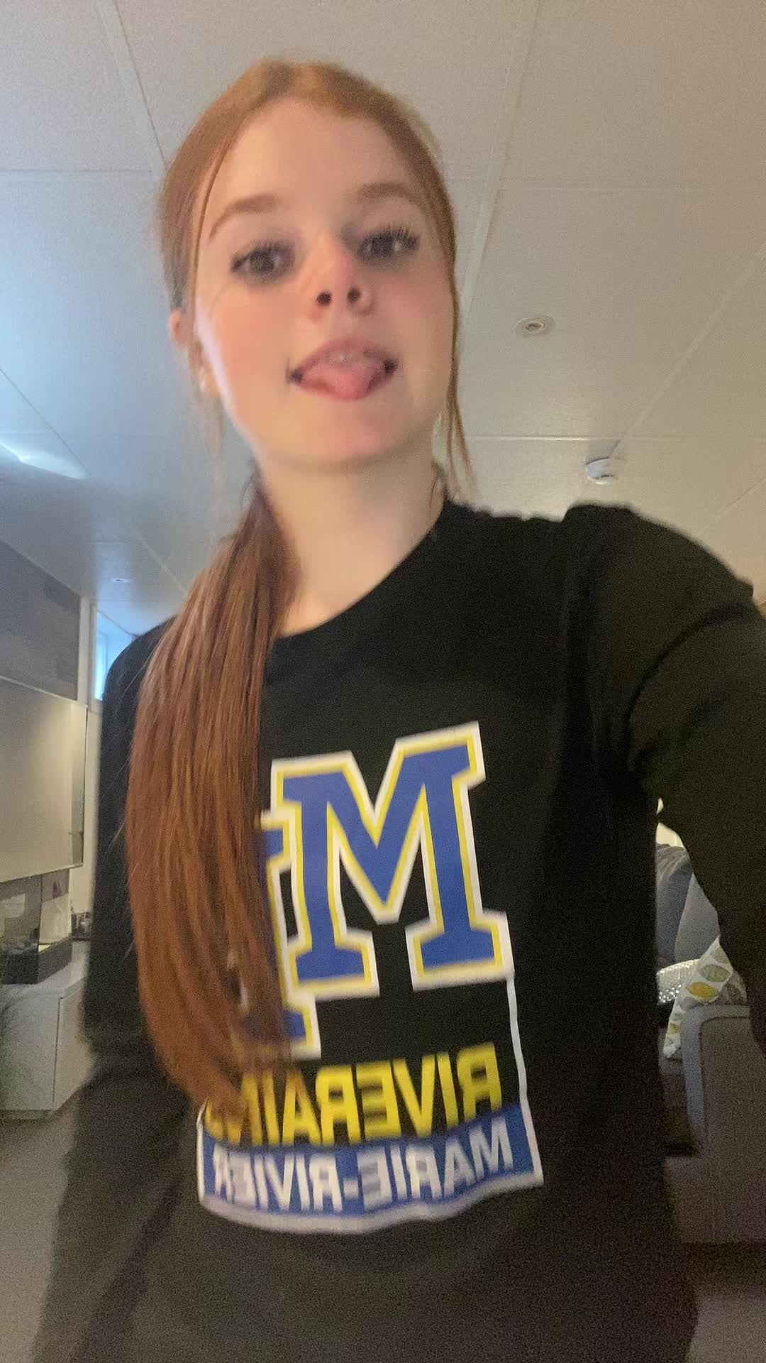 @🥷