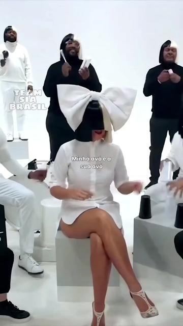 @Team Sia Brasil 🇧🇷