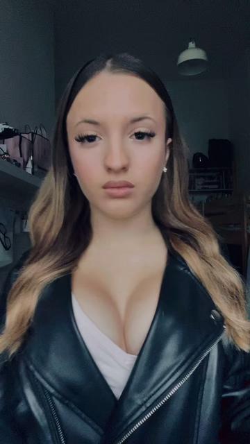 @𝟐𝟏