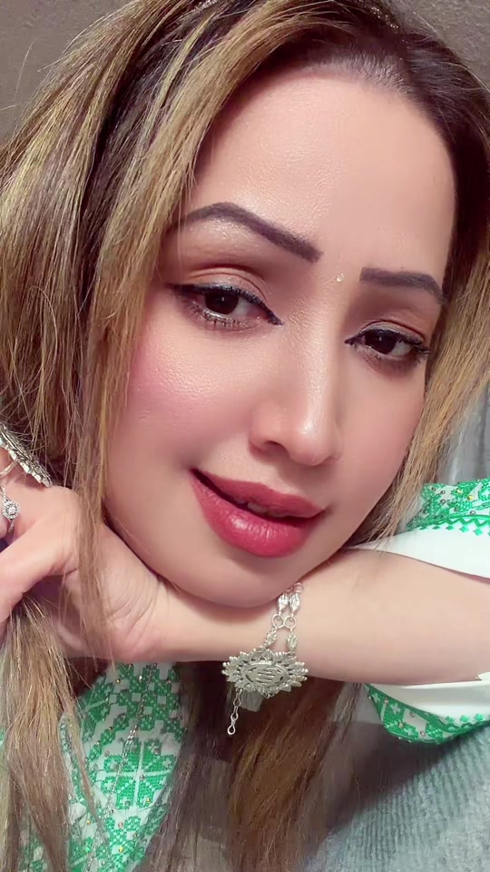 @naz__nikpai