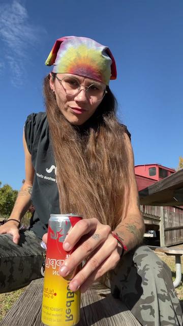 @ca⛓️en