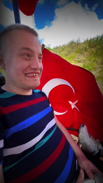 @SARI KOMUTAN🇹🇷
