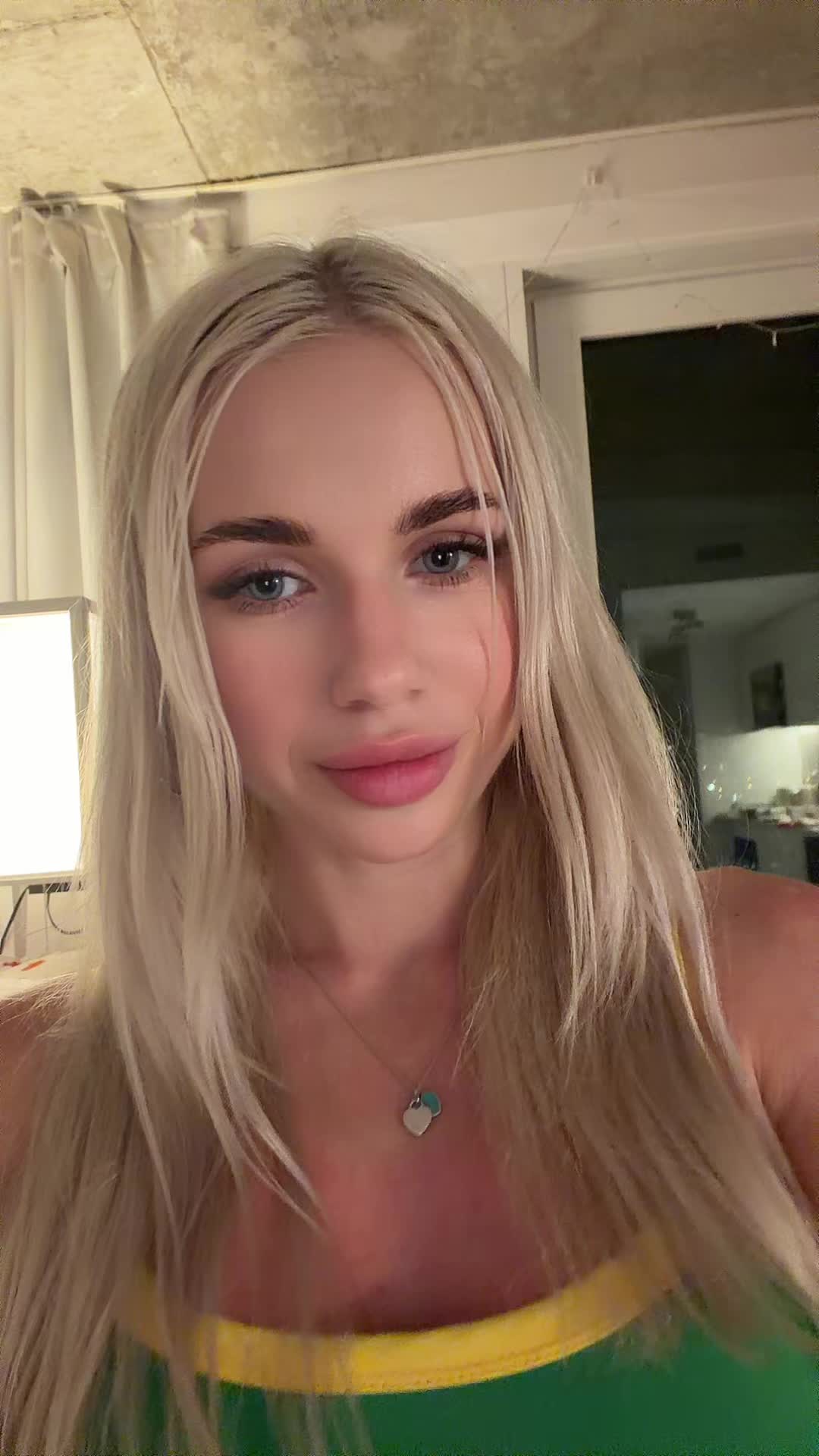 @Slavicblondexoxo