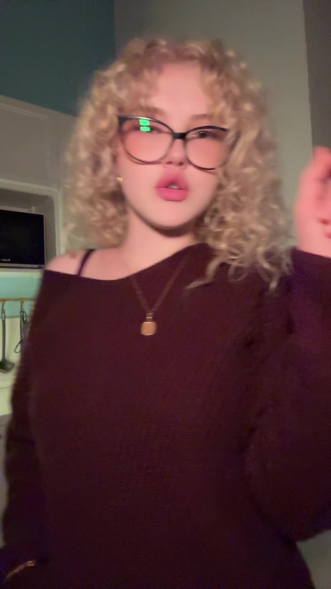 @рия вэсликс <33