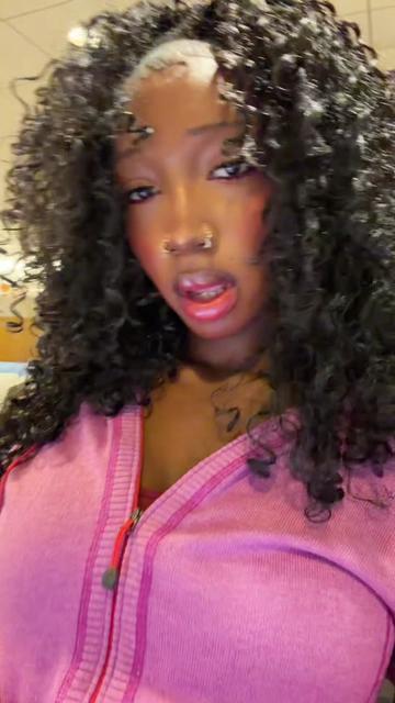 @Aaliyah✦