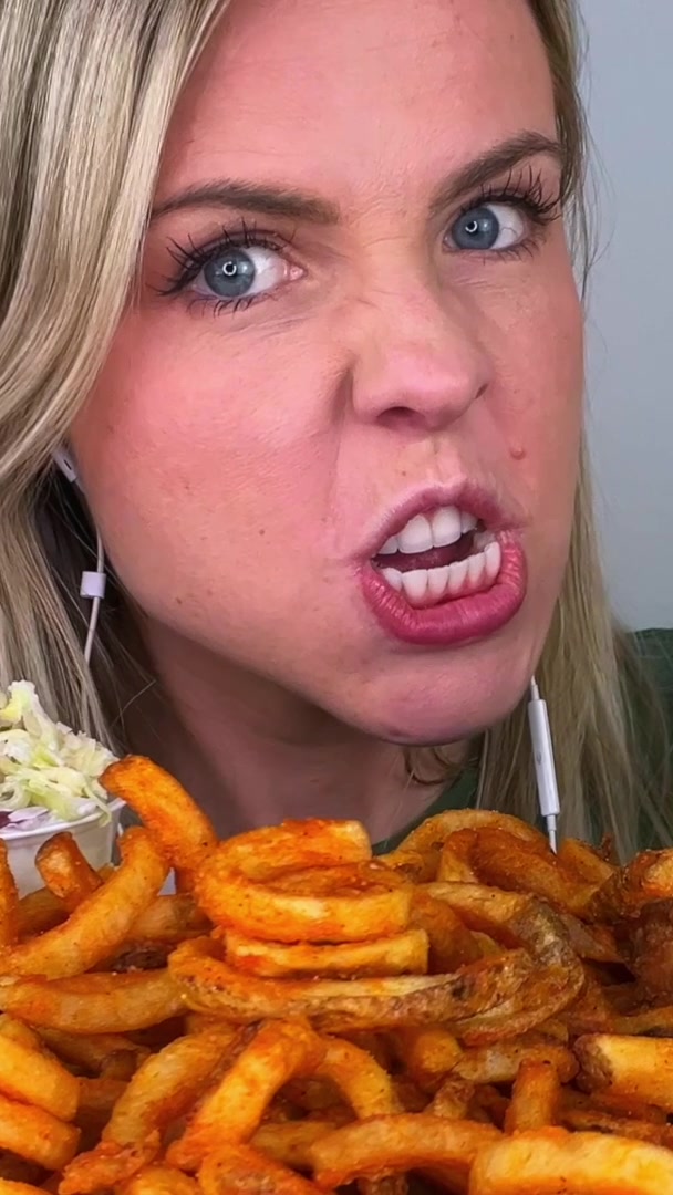 @HunniBee ASMR