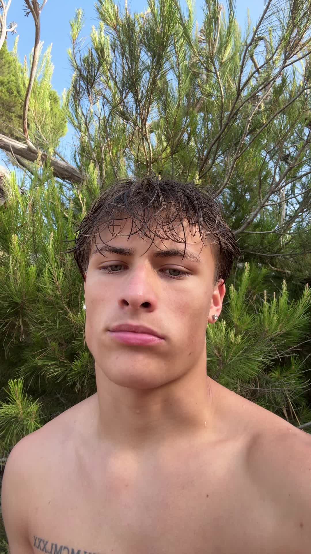@j