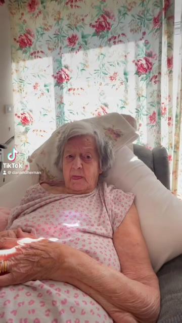 @Dan And Her Nan