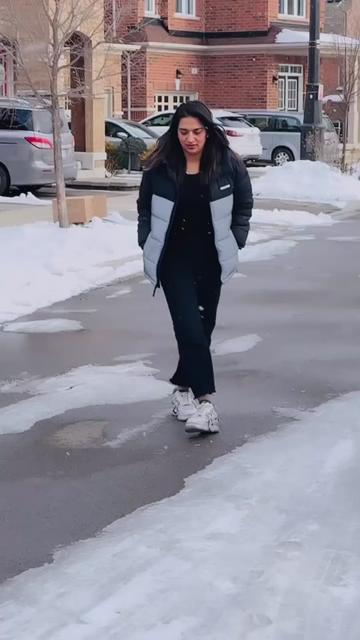 @Officialjeeti
