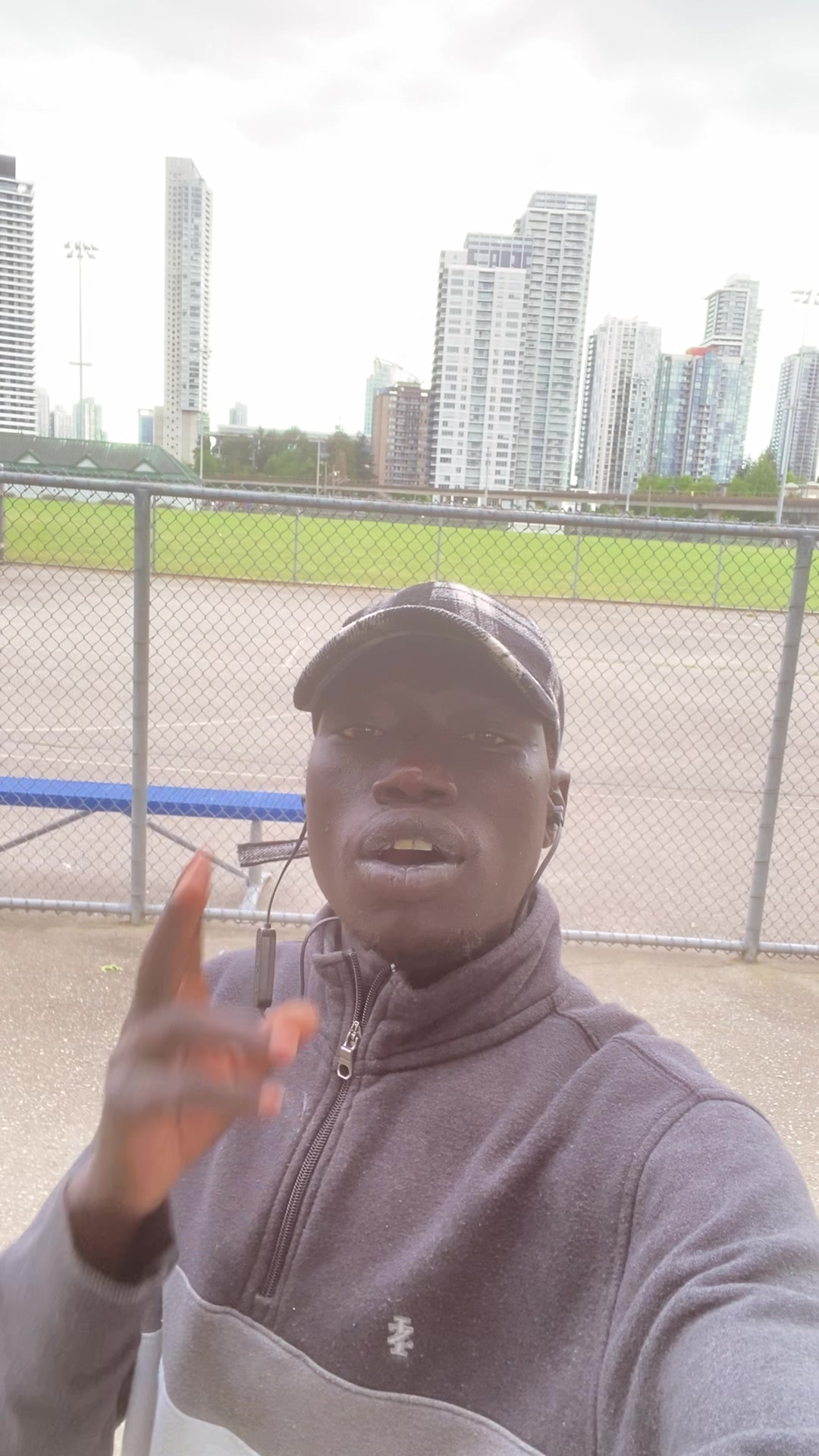 @Dani B 🇨🇦🇸🇸🇪🇹🇰🇪🍁✌️