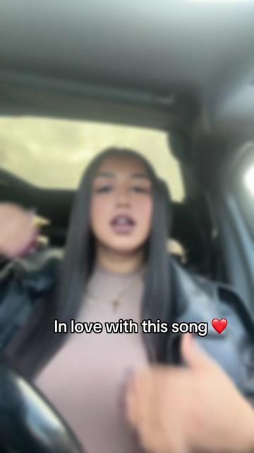 @Elisa Tandarel
