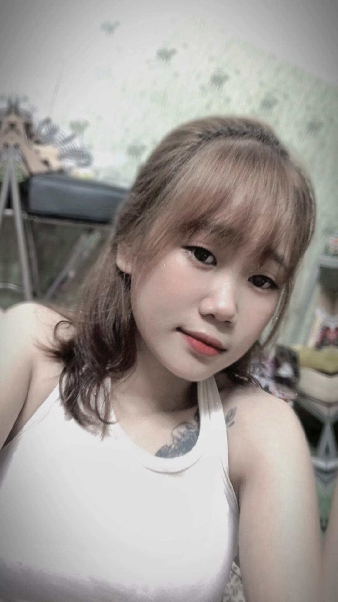 @BÉ THỎ🐰🥕