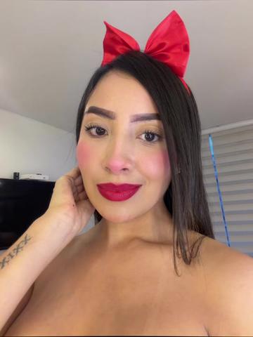 @valecadena23