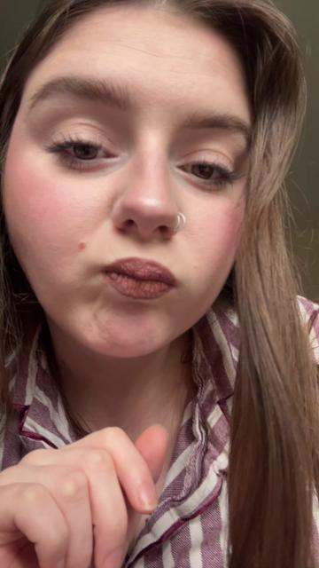 @Lydia<3