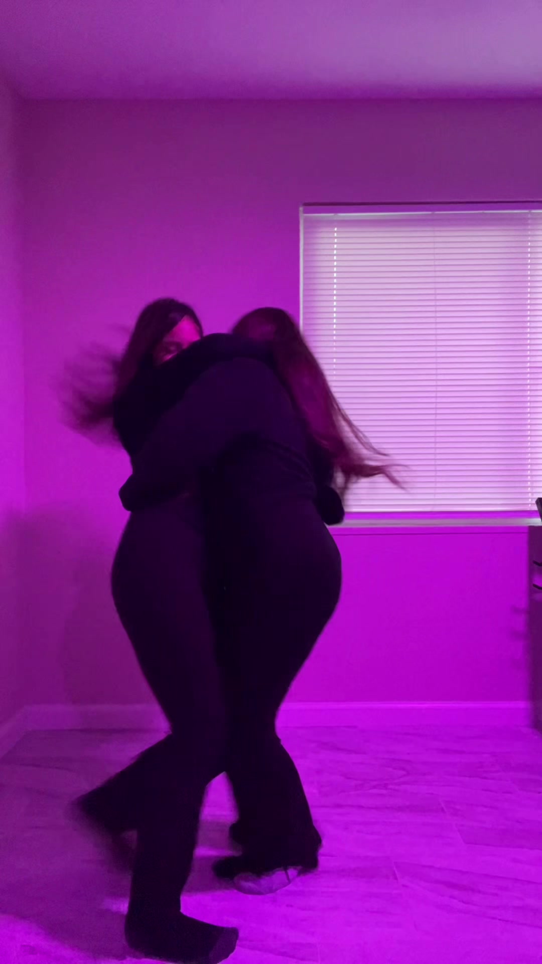 @𝐀𝐲𝐥𝐢𝐧𝜗𝜚