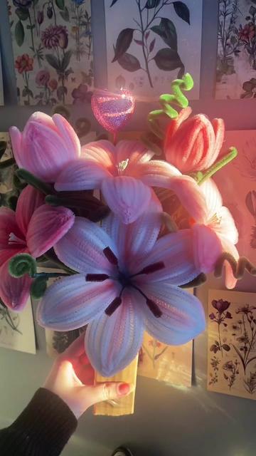 @Crescent Flowers 💐