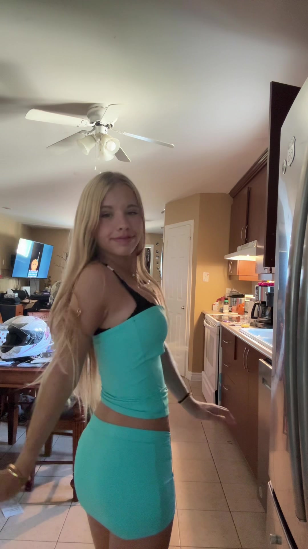 @🐚 🎀  elyza young 🎀  🐚