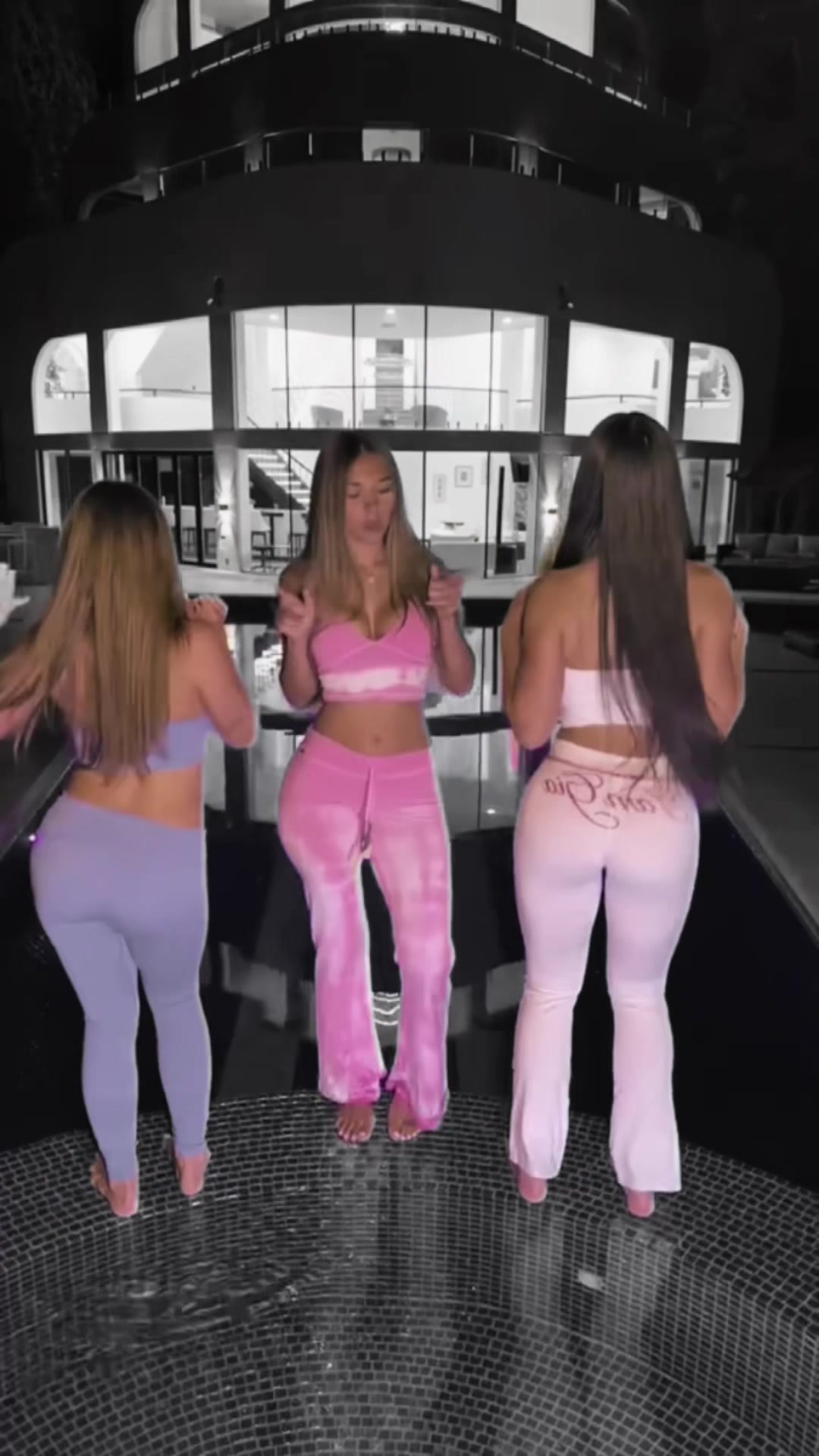 @Thalia