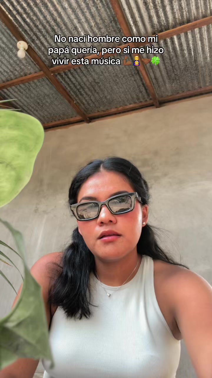 @gabyvasquez1086