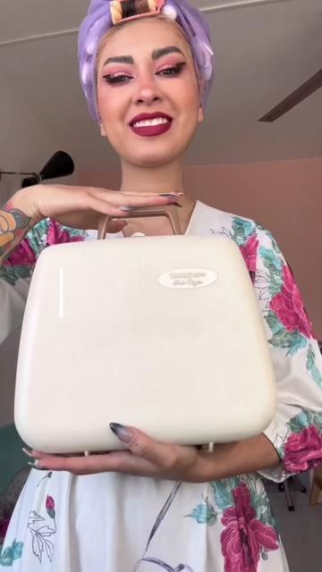 @Kat