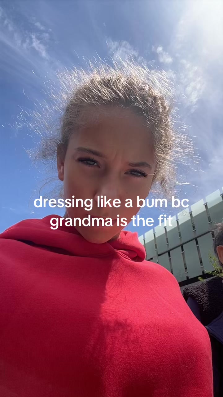 @🫢