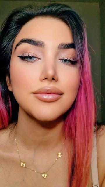 @Anaazin