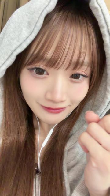 @ねむ