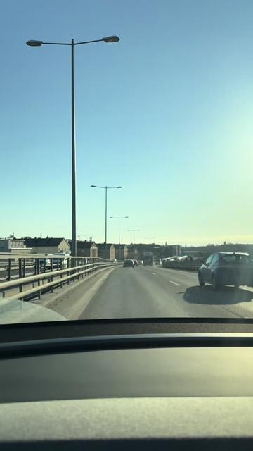 @Fastighetsmäklare Evelinn