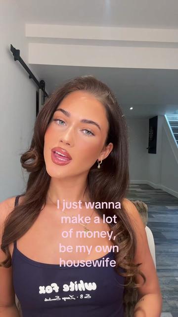 @lucyhilton