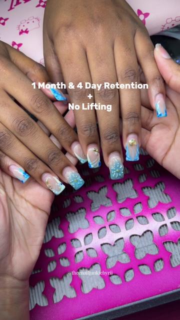 @Rihanna | KCMO Nail Artist
