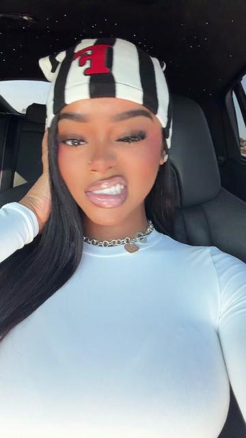 @ItsEssence🥥