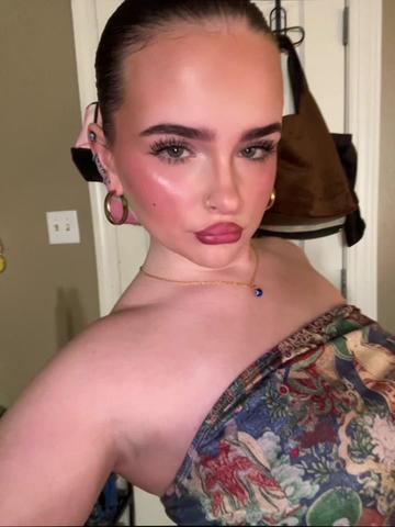 @🪷