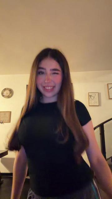 @kamihickman_