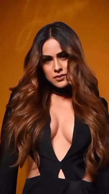 @nia Sharma