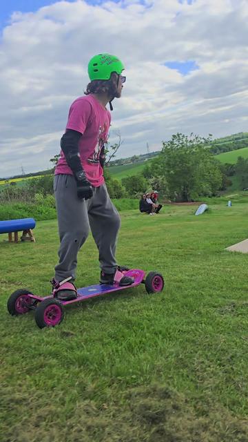 @UKMountainboarding