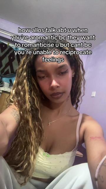 @asexualbarbie