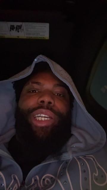 @MrCoolYoBody305๐ด๐ฌ๐ญ