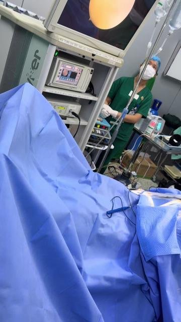 @Dr.Solidet-វះកាត់ឆ្អឹង