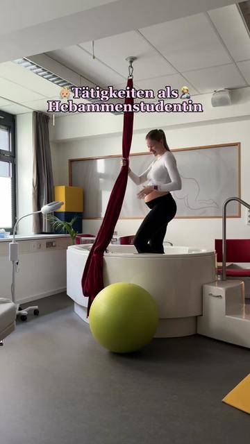 @Amelia👩🏼🍼Hebammenstudium