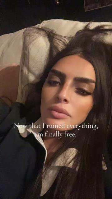 @Elle