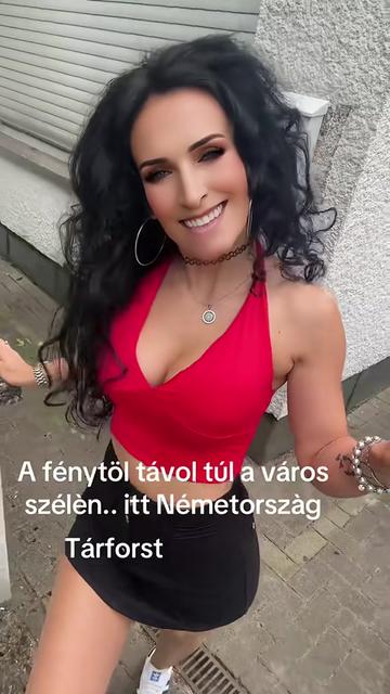 @Karolina