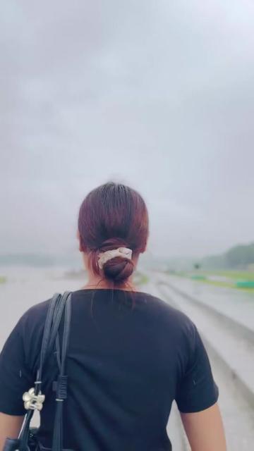 @jênny xeetri