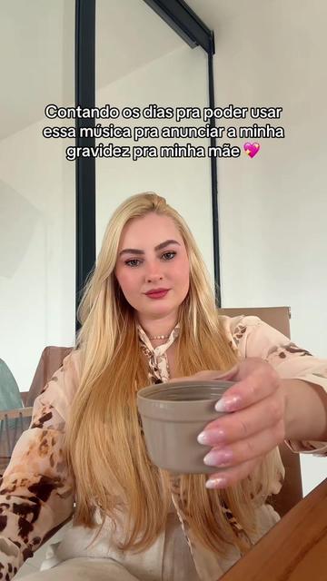 @Vitória Eva Mello