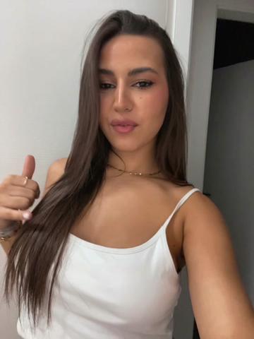@𝑽𝒂𝒏𝒆𝒔𝒔𝒂🇦🇱
