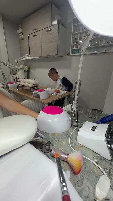 @Dumi Dumis nails