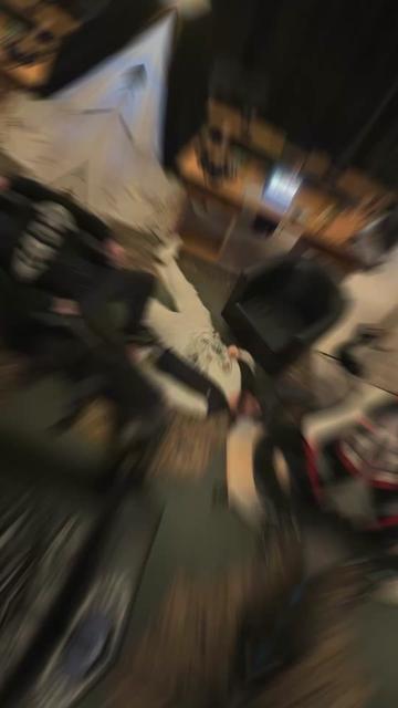 @AKROS
